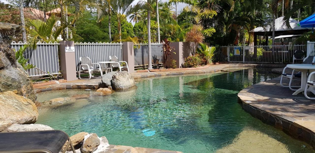 Reef Palms Motel Cairns Exterior photo